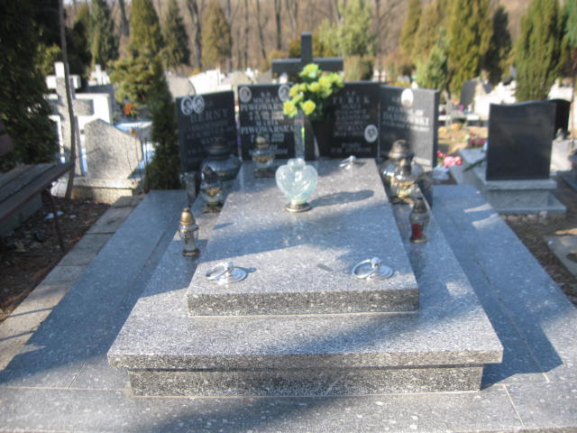 Grób FRANCISZEK BERNY