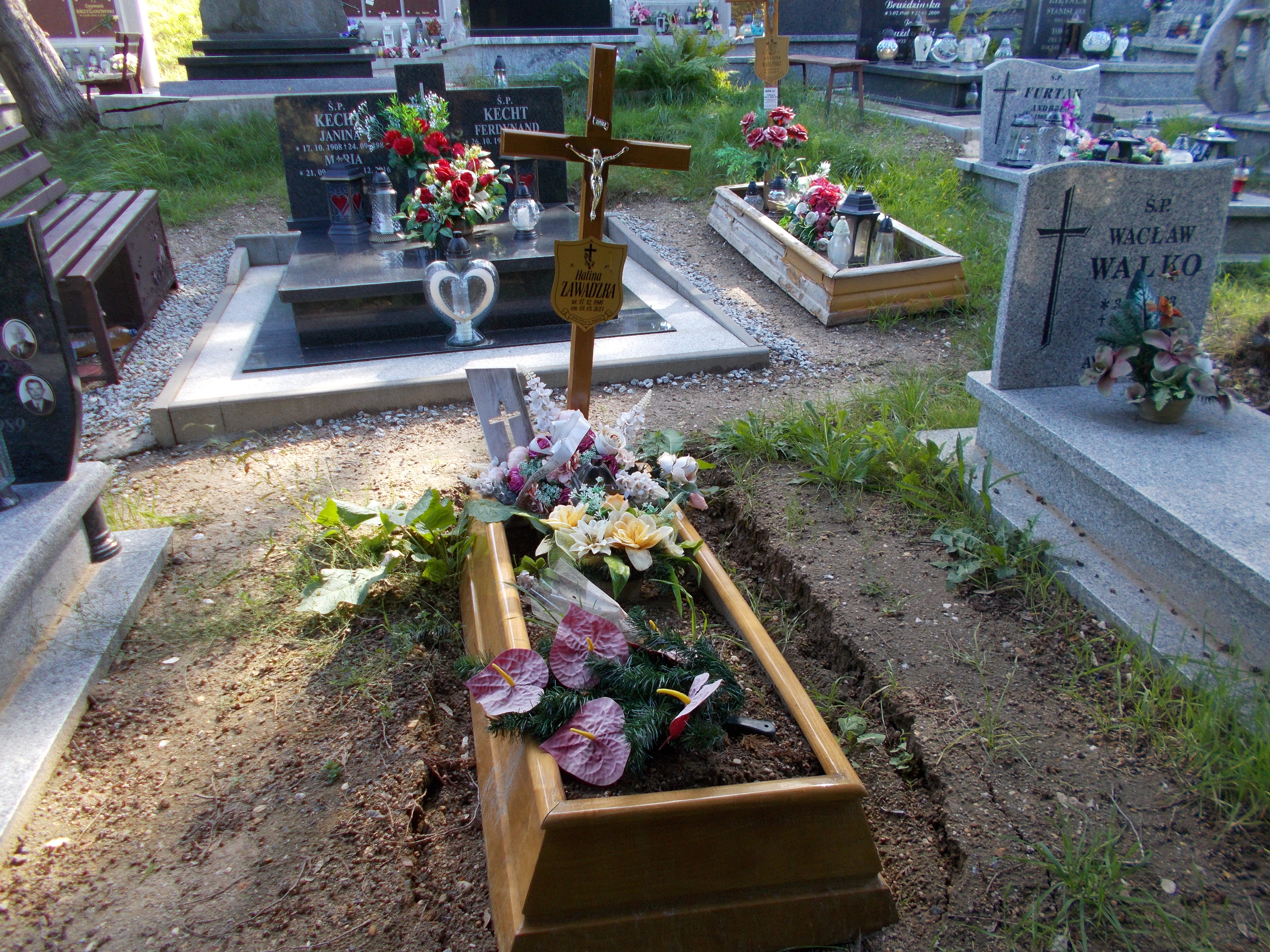 Halina ZAWADZKA 1941 Bolesławiec zakład gosp kom - Grobonet - Wyszukiwarka osób pochowanych