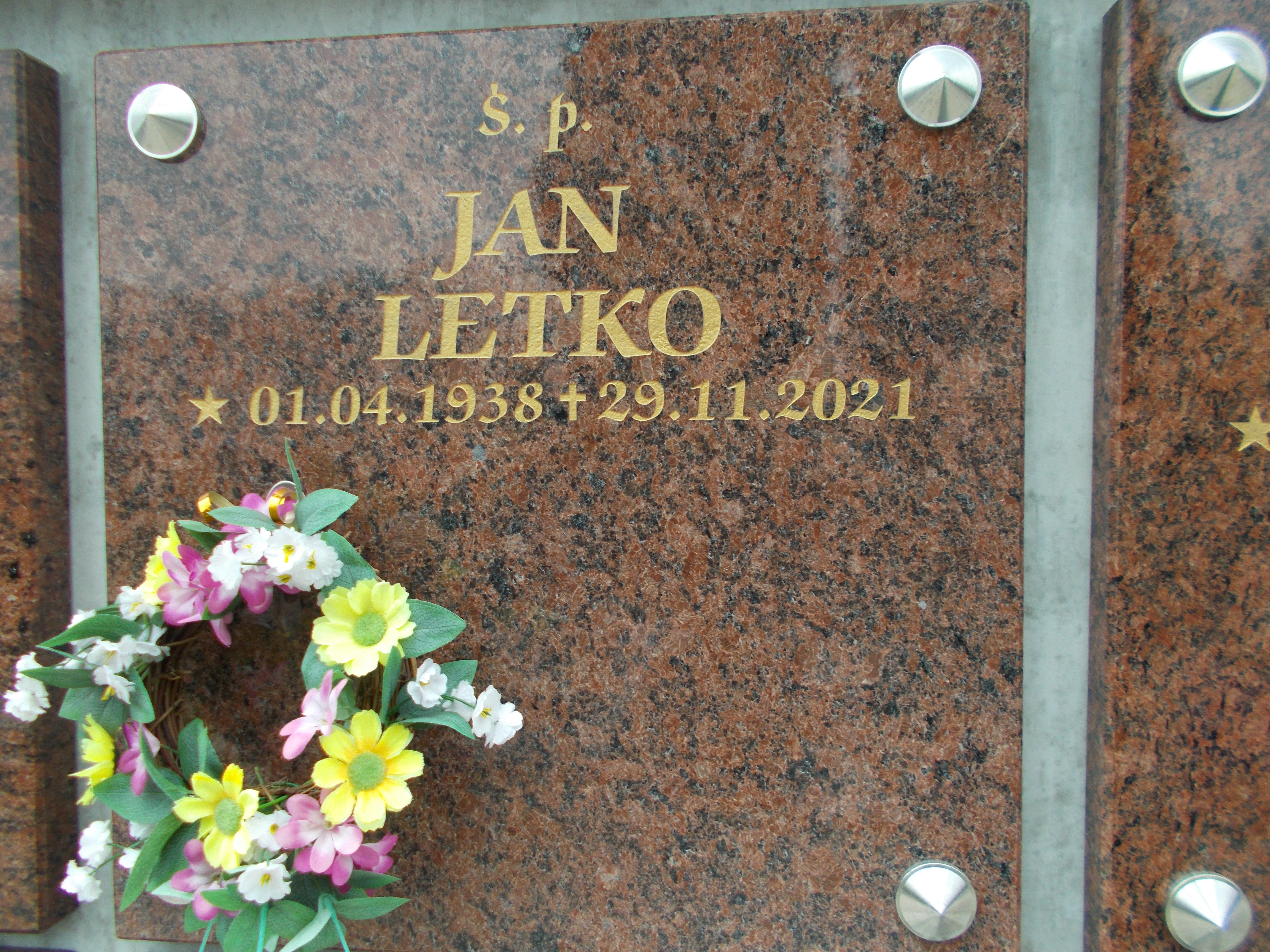 Grób JAN LETKO