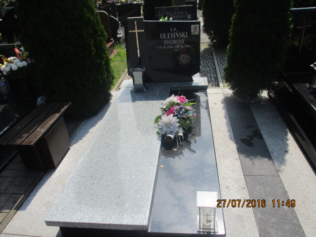 Zygmunt OLESIŃSKI 1944 Bolesławiec zakład gosp kom - Grobonet - Wyszukiwarka osób pochowanych