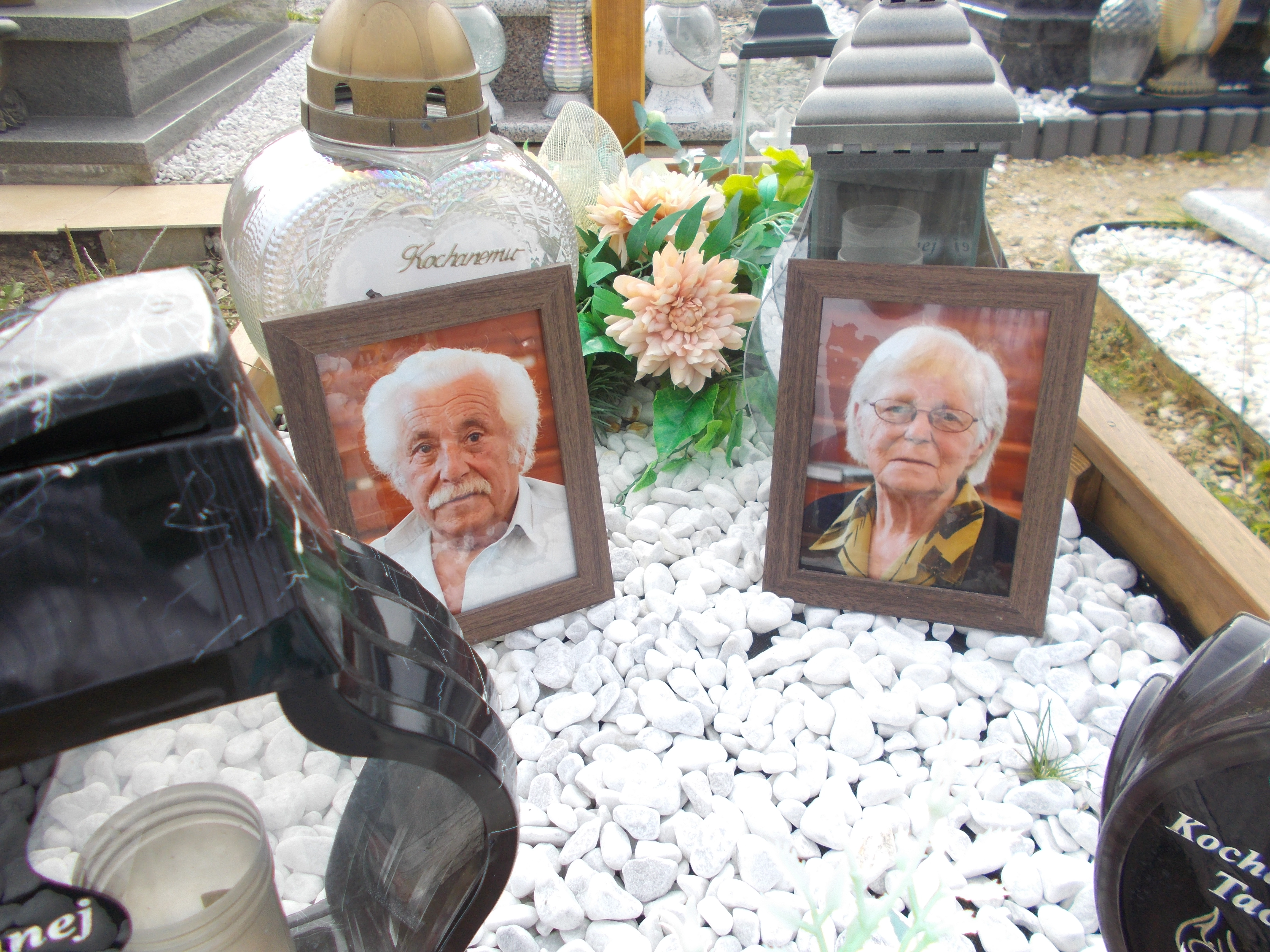 Grób EMILIAN KORDIAKA