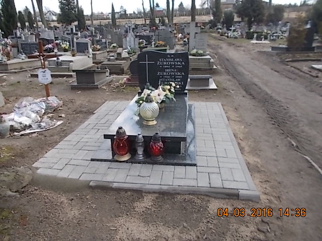 Grób IRENA ŻUROWSKA