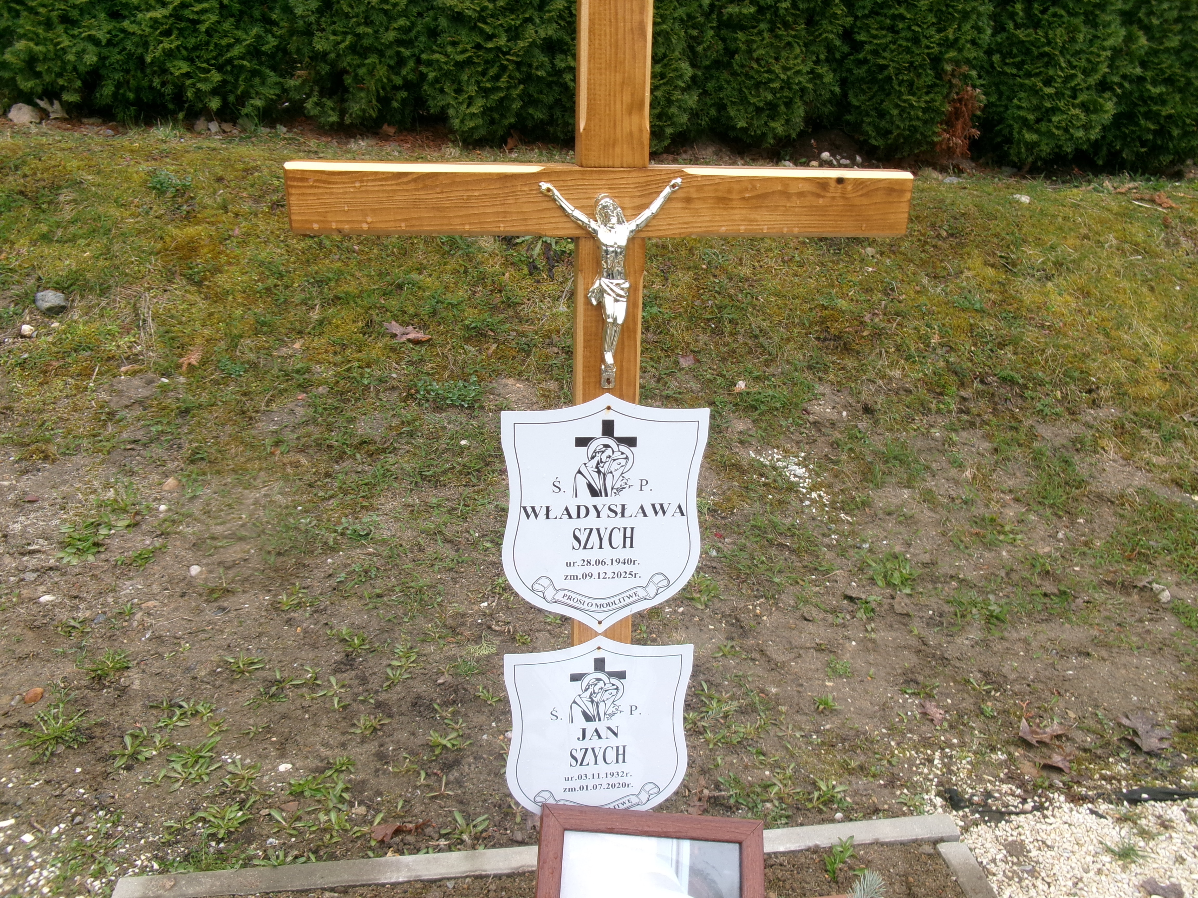 Grób JAN SZYCH