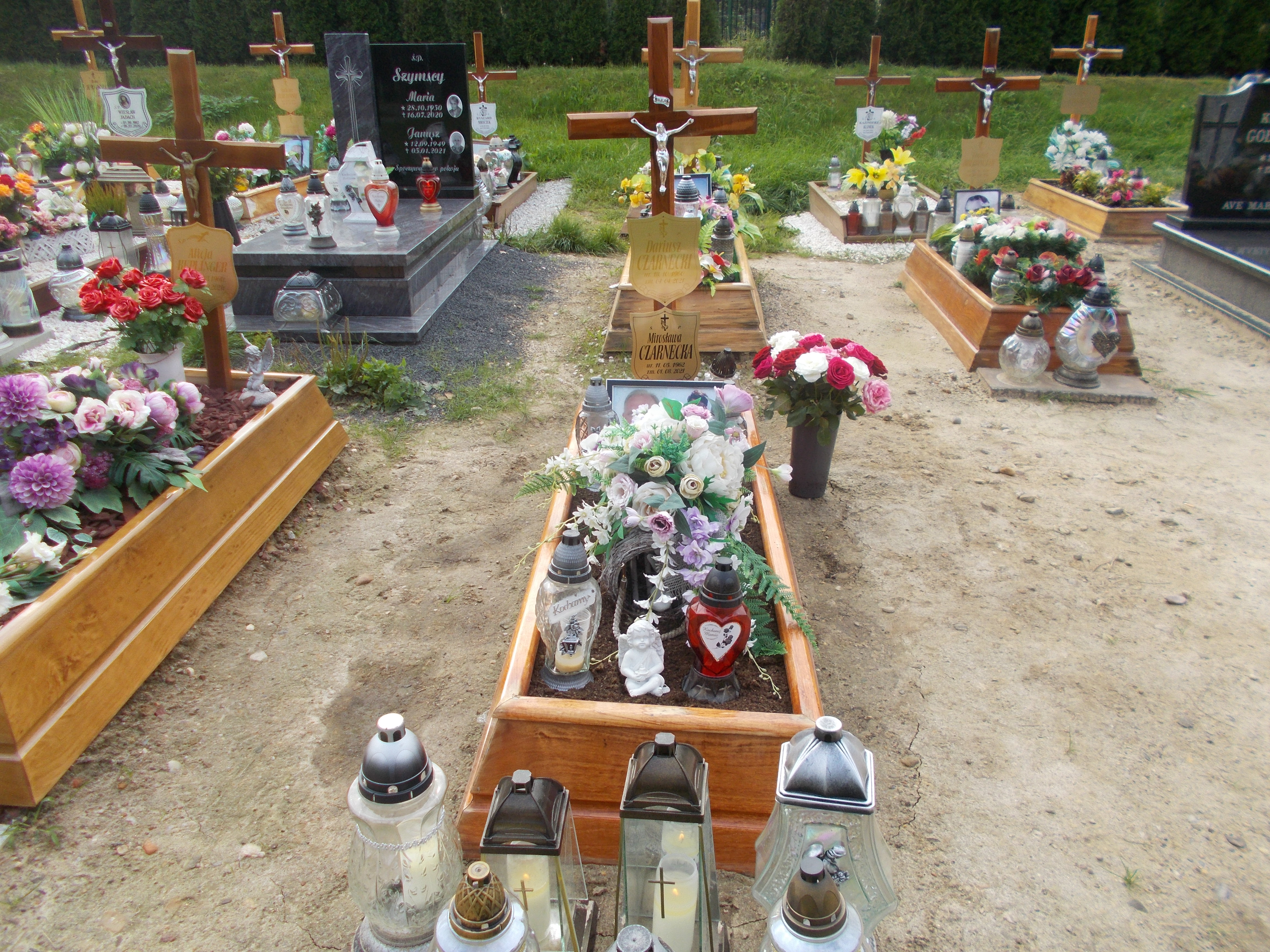 Mirosława CZARNECKA 1962 Bolesławiec zakład gosp kom - Grobonet - Wyszukiwarka osób pochowanych